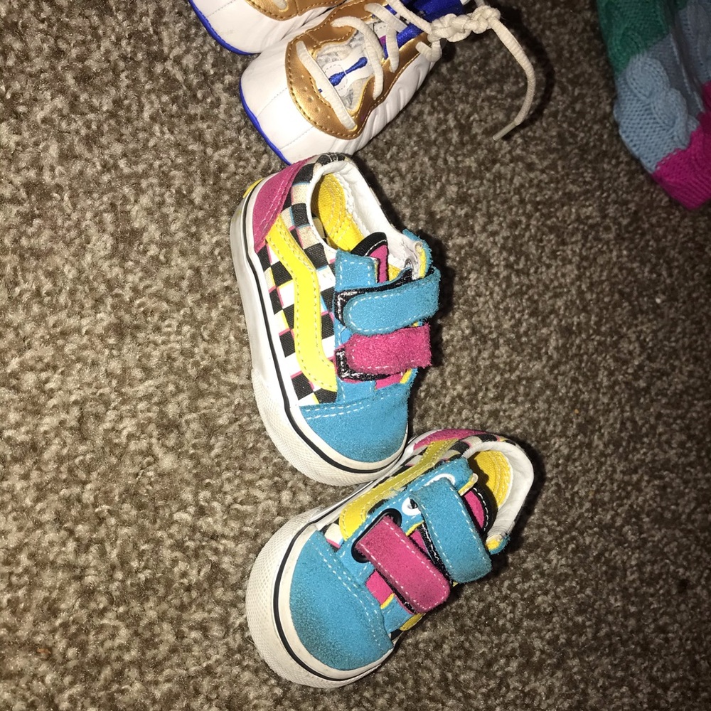 Checker vans size 2c